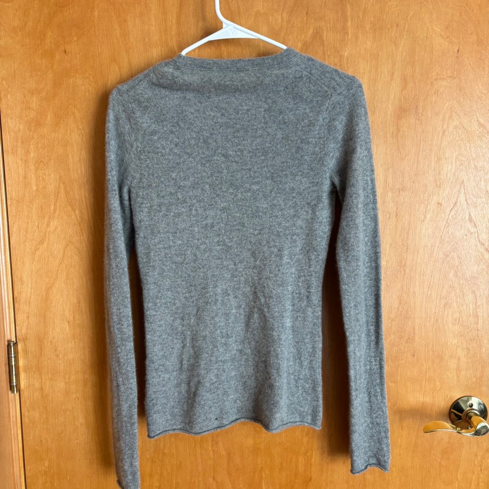 J. Crew Womens Cashmere Sweater Crew Neck Long Sleeve‎ Gray Pullover Top Small - Picture 2 of 8